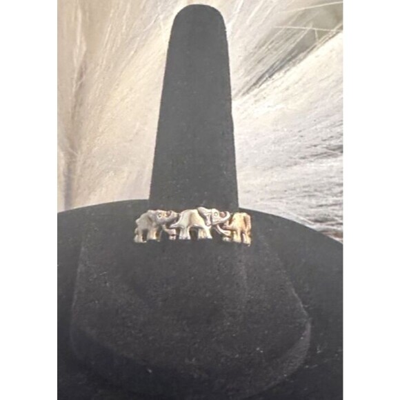 Vintage 14K Yellow Gold Elephant RingFlexible BandSize...